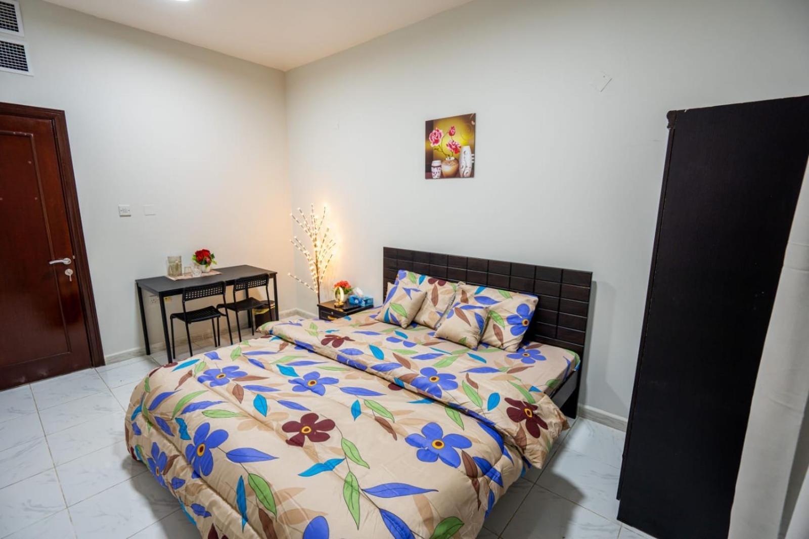 Peaceful For Family Or Couples Homestay Abu Dhabi
