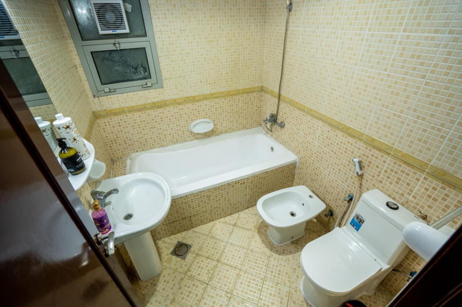 Peaceful For Family Or Couples Homestay Abu Dhabi